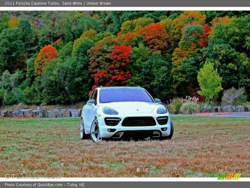 Sand White / Umber Brown 2011 Porsche Cayenne Turbo