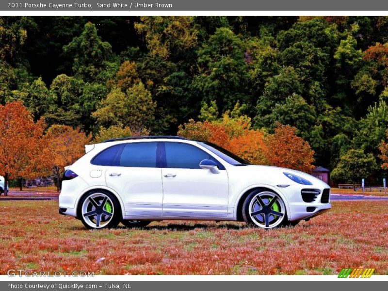 Sand White / Umber Brown 2011 Porsche Cayenne Turbo