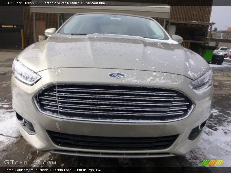 Tectonic Silver Metallic / Charcoal Black 2015 Ford Fusion SE
