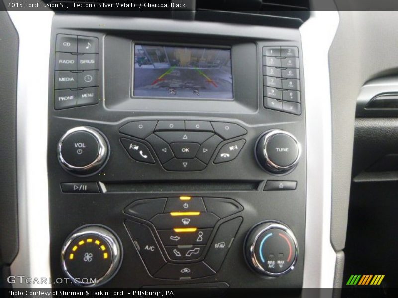 Tectonic Silver Metallic / Charcoal Black 2015 Ford Fusion SE