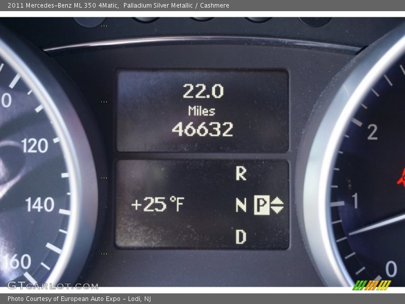 Palladium Silver Metallic / Cashmere 2011 Mercedes-Benz ML 350 4Matic
