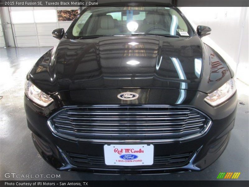Tuxedo Black Metallic / Dune 2015 Ford Fusion SE