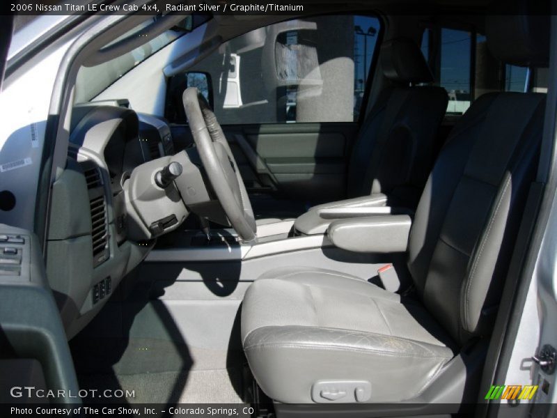 Radiant Silver / Graphite/Titanium 2006 Nissan Titan LE Crew Cab 4x4
