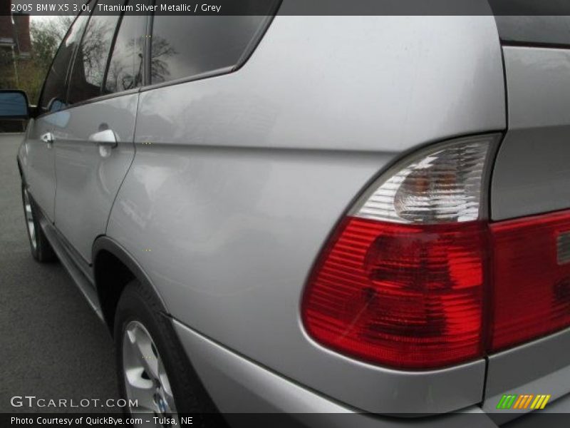 Titanium Silver Metallic / Grey 2005 BMW X5 3.0i
