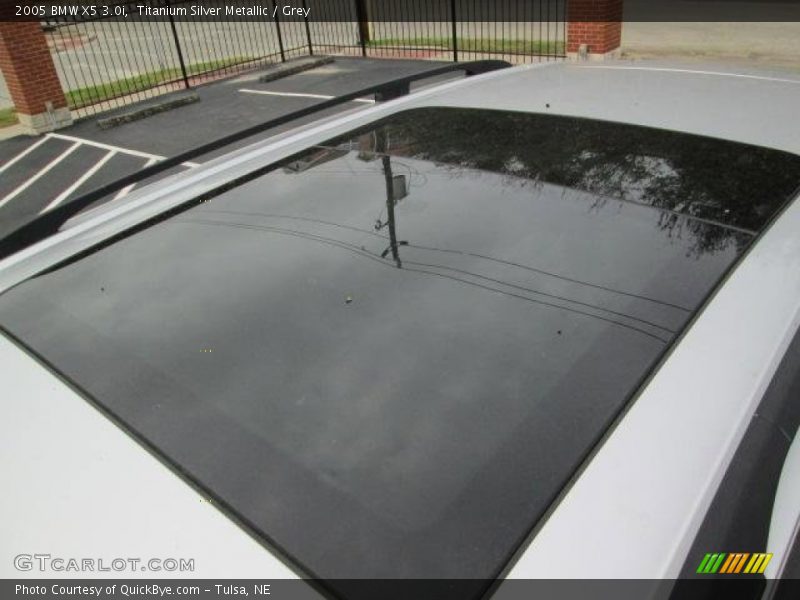 Sunroof of 2005 X5 3.0i