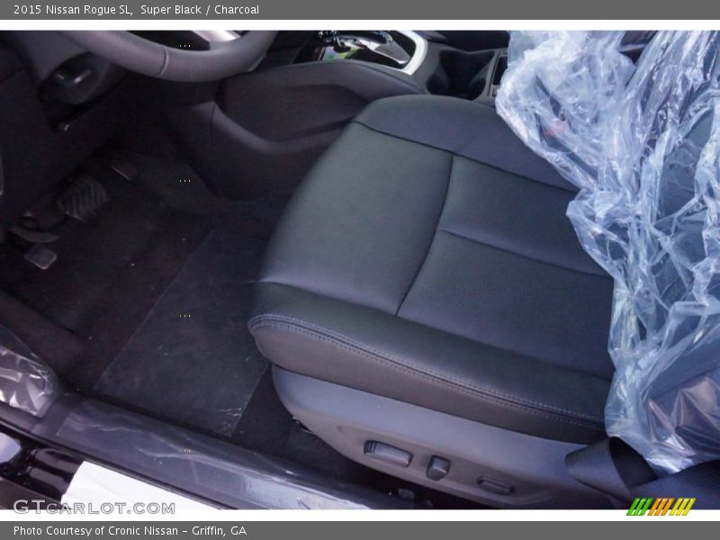 Super Black / Charcoal 2015 Nissan Rogue SL