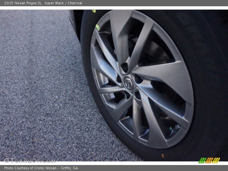 Super Black / Charcoal 2015 Nissan Rogue SL