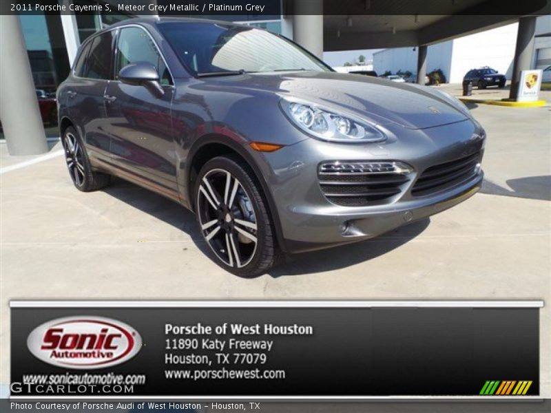 Meteor Grey Metallic / Platinum Grey 2011 Porsche Cayenne S