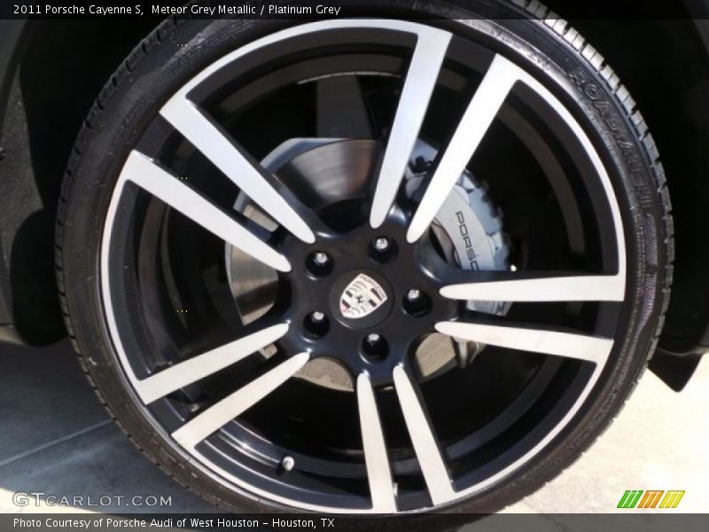 Meteor Grey Metallic / Platinum Grey 2011 Porsche Cayenne S