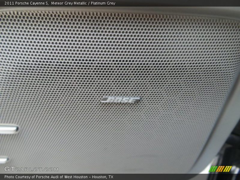 Meteor Grey Metallic / Platinum Grey 2011 Porsche Cayenne S