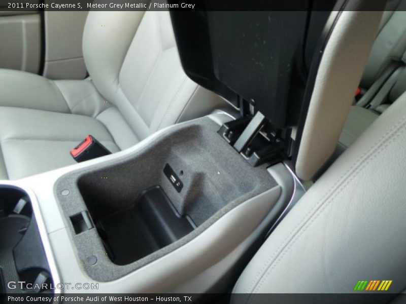 Meteor Grey Metallic / Platinum Grey 2011 Porsche Cayenne S