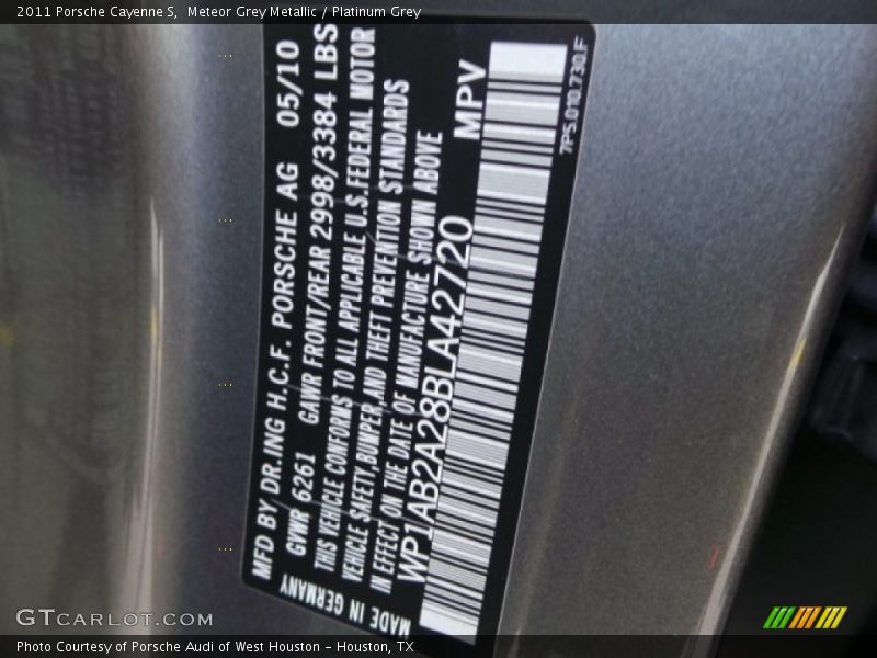 Meteor Grey Metallic / Platinum Grey 2011 Porsche Cayenne S