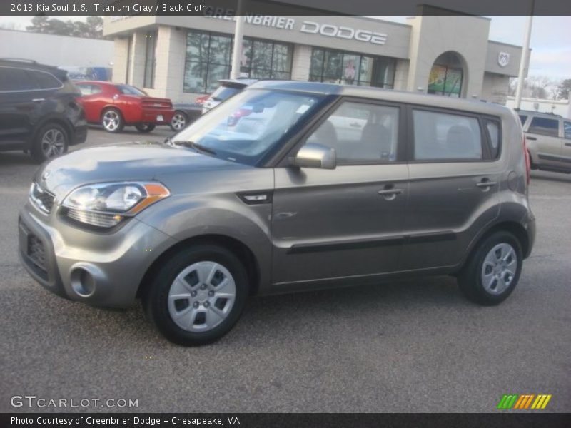 Titanium Gray / Black Cloth 2013 Kia Soul 1.6