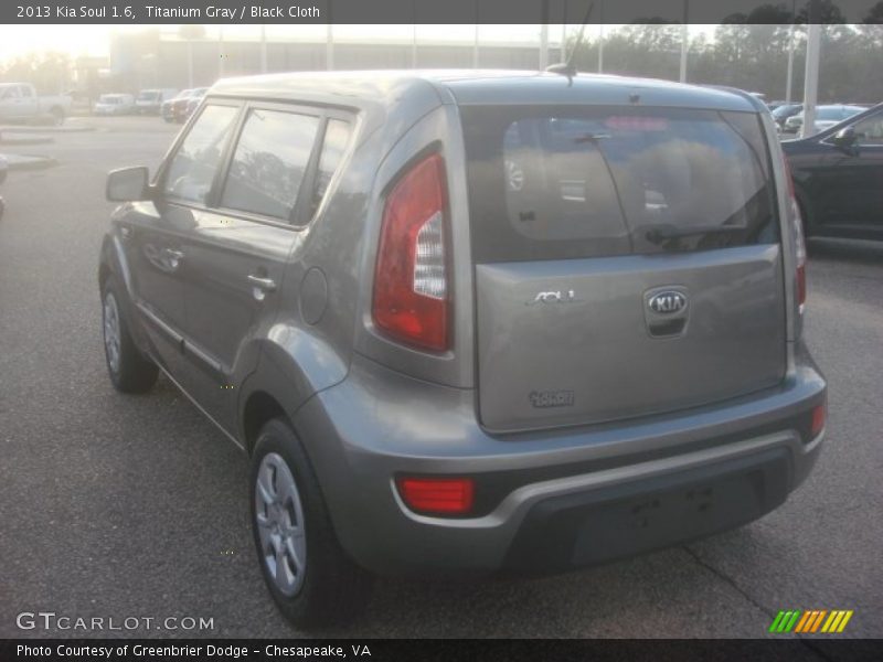 Titanium Gray / Black Cloth 2013 Kia Soul 1.6