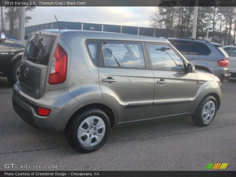 Titanium Gray / Black Cloth 2013 Kia Soul 1.6