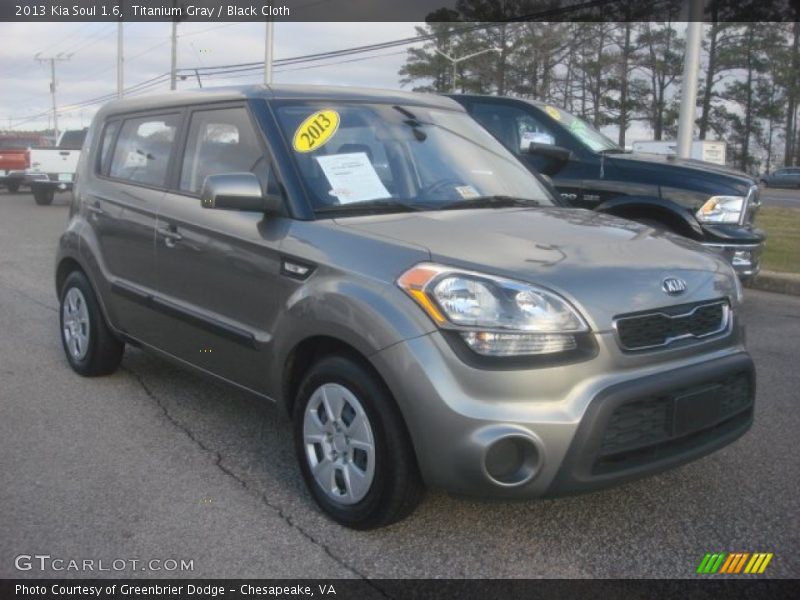 Titanium Gray / Black Cloth 2013 Kia Soul 1.6