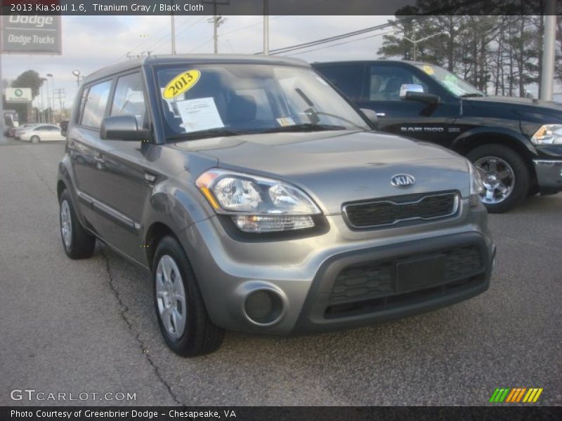 Titanium Gray / Black Cloth 2013 Kia Soul 1.6