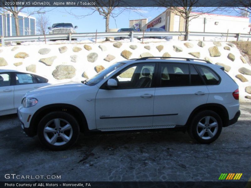 Alpine White / Tobacco 2010 BMW X5 xDrive30i