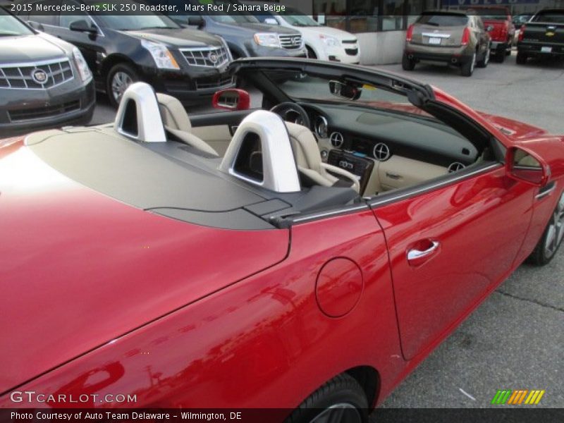 Mars Red / Sahara Beige 2015 Mercedes-Benz SLK 250 Roadster
