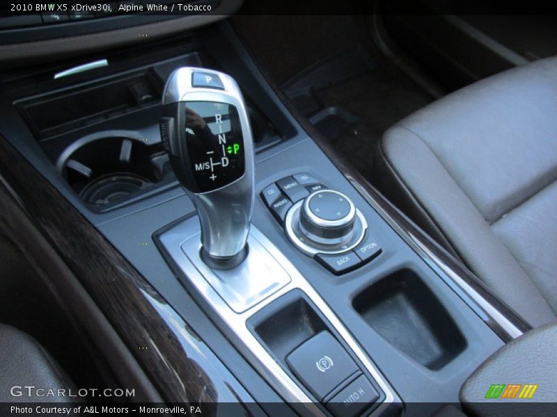 Alpine White / Tobacco 2010 BMW X5 xDrive30i