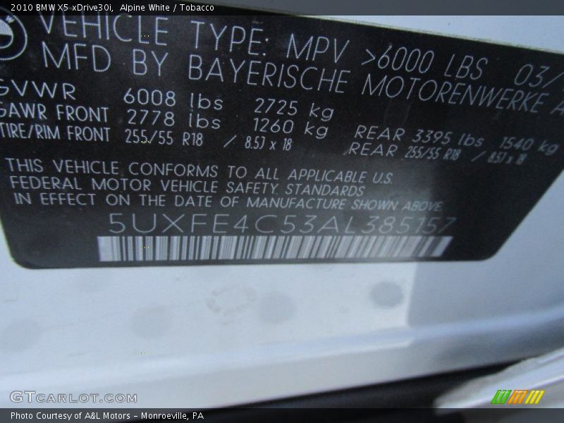 Alpine White / Tobacco 2010 BMW X5 xDrive30i