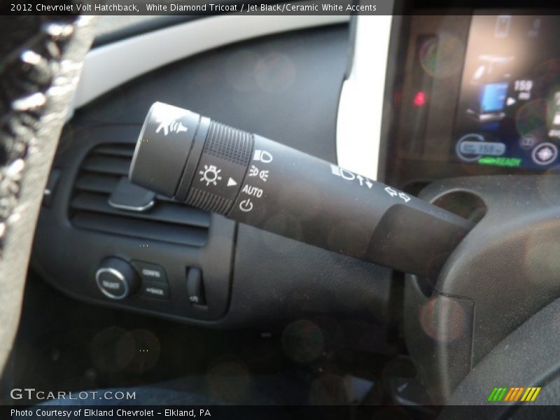 White Diamond Tricoat / Jet Black/Ceramic White Accents 2012 Chevrolet Volt Hatchback
