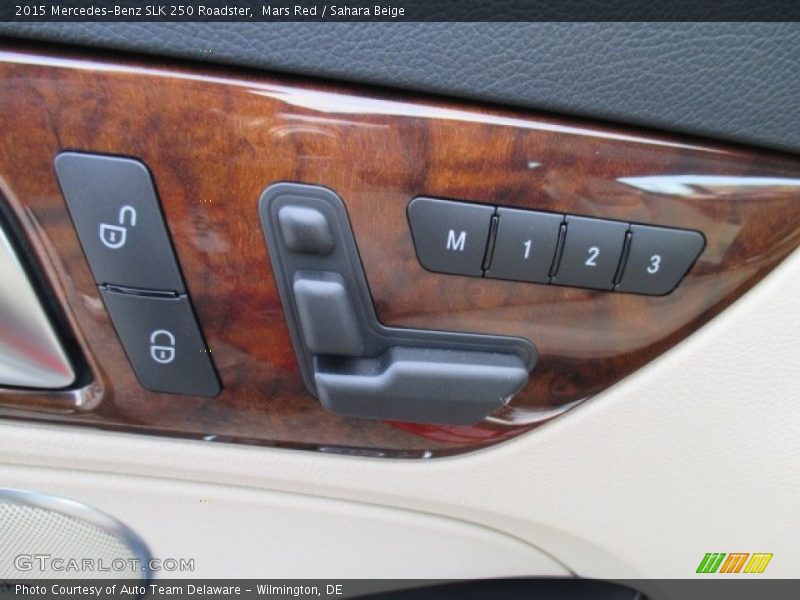 Mars Red / Sahara Beige 2015 Mercedes-Benz SLK 250 Roadster