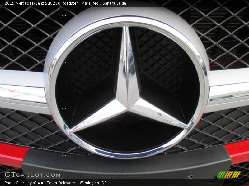 Mars Red / Sahara Beige 2015 Mercedes-Benz SLK 250 Roadster