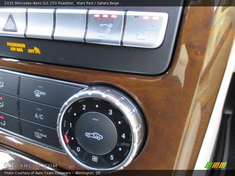 Mars Red / Sahara Beige 2015 Mercedes-Benz SLK 250 Roadster