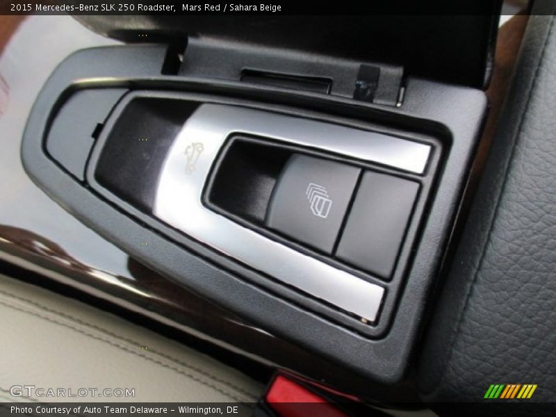 Mars Red / Sahara Beige 2015 Mercedes-Benz SLK 250 Roadster