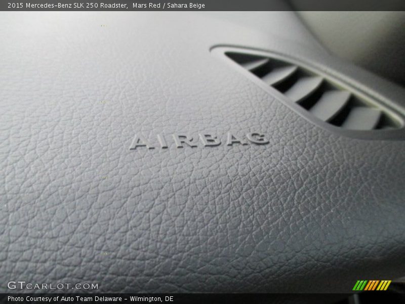 Mars Red / Sahara Beige 2015 Mercedes-Benz SLK 250 Roadster