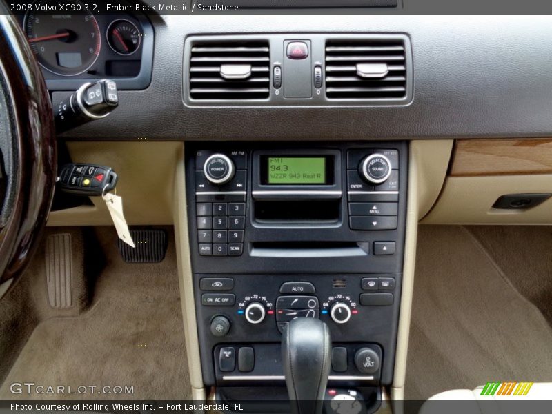 Controls of 2008 XC90 3.2
