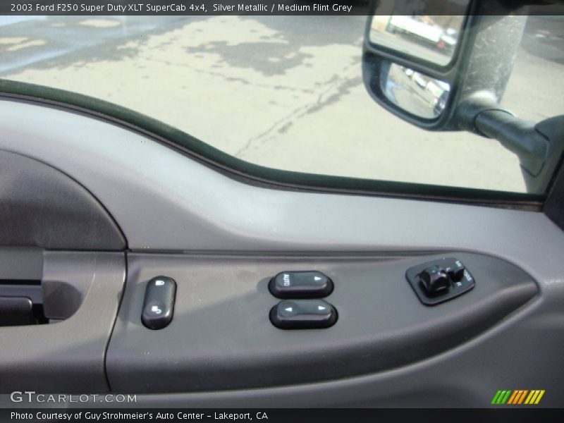 Silver Metallic / Medium Flint Grey 2003 Ford F250 Super Duty XLT SuperCab 4x4