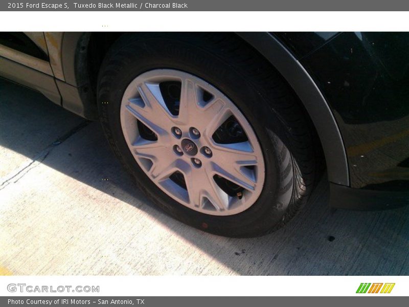 Tuxedo Black Metallic / Charcoal Black 2015 Ford Escape S