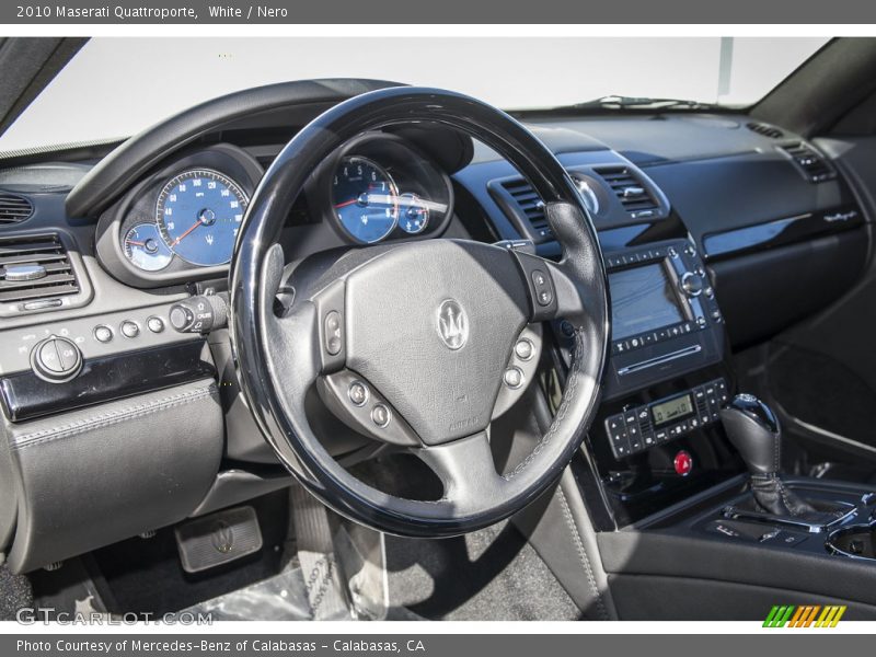 White / Nero 2010 Maserati Quattroporte