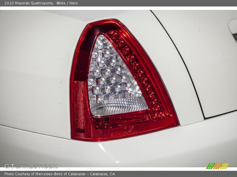 White / Nero 2010 Maserati Quattroporte