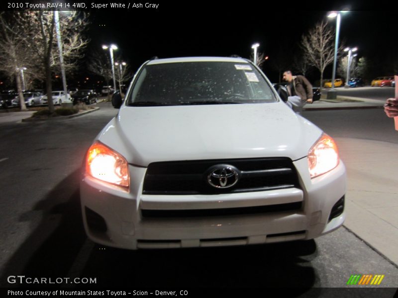 Super White / Ash Gray 2010 Toyota RAV4 I4 4WD