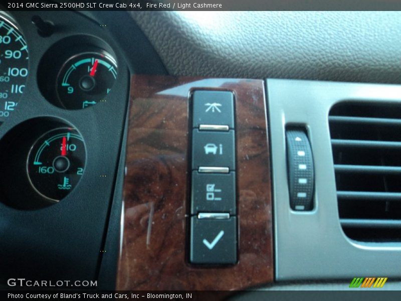 Fire Red / Light Cashmere 2014 GMC Sierra 2500HD SLT Crew Cab 4x4