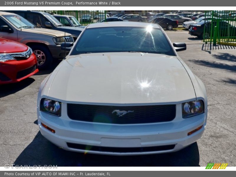 Performance White / Black 2006 Ford Mustang V6 Premium Coupe