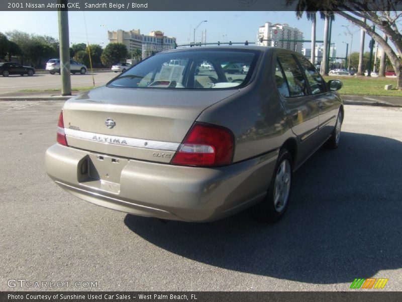 Sandrift Beige / Blond 2001 Nissan Altima GXE