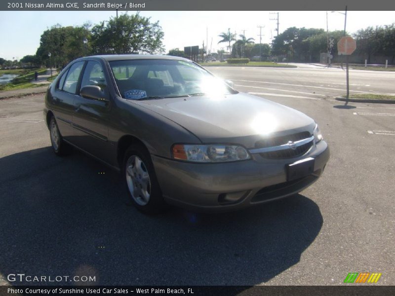 Sandrift Beige / Blond 2001 Nissan Altima GXE