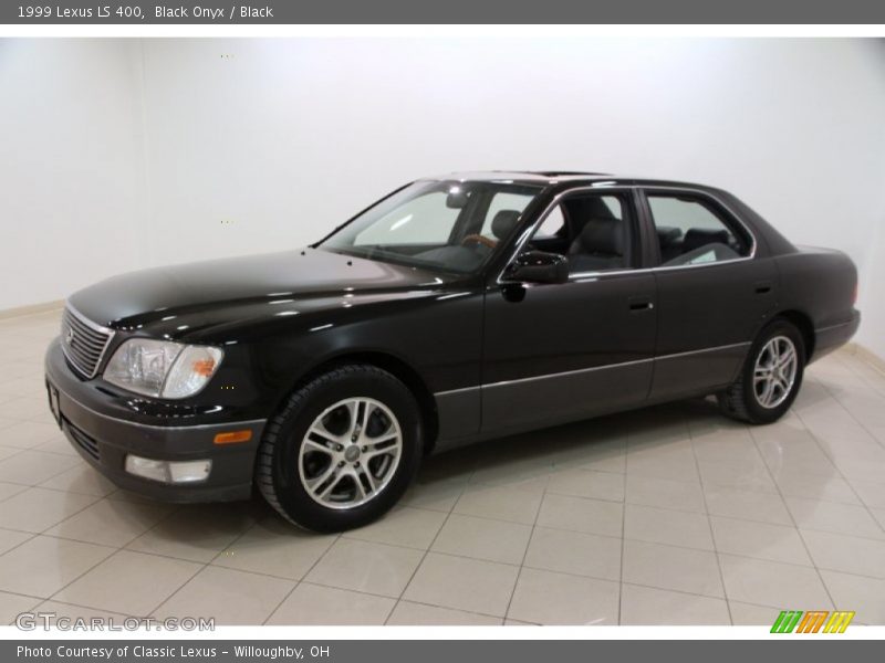 Front 3/4 View of 1999 LS 400