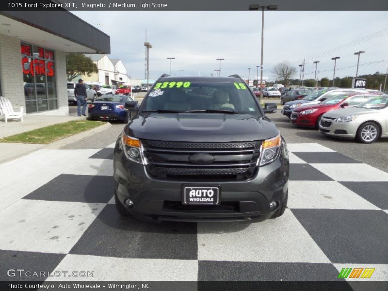 Magnetic / Medium Light Stone 2015 Ford Explorer XLT