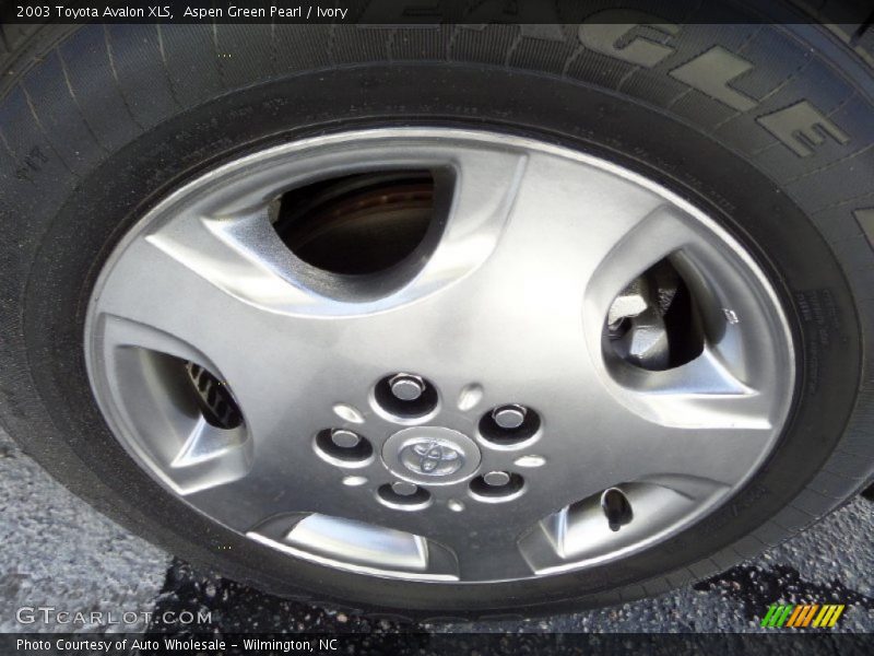 Aspen Green Pearl / Ivory 2003 Toyota Avalon XLS