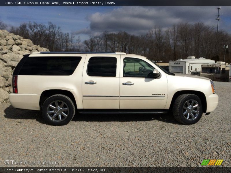 White Diamond Tricoat / Ebony 2009 GMC Yukon XL Denali AWD