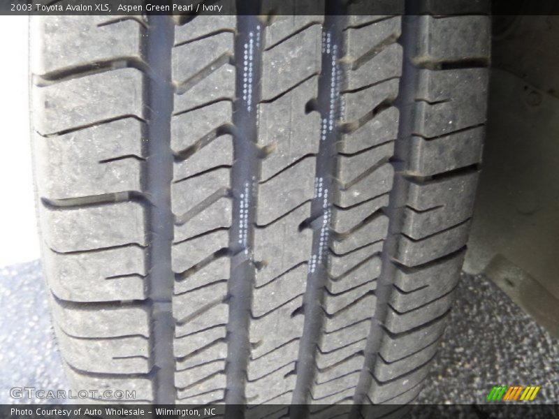 Aspen Green Pearl / Ivory 2003 Toyota Avalon XLS