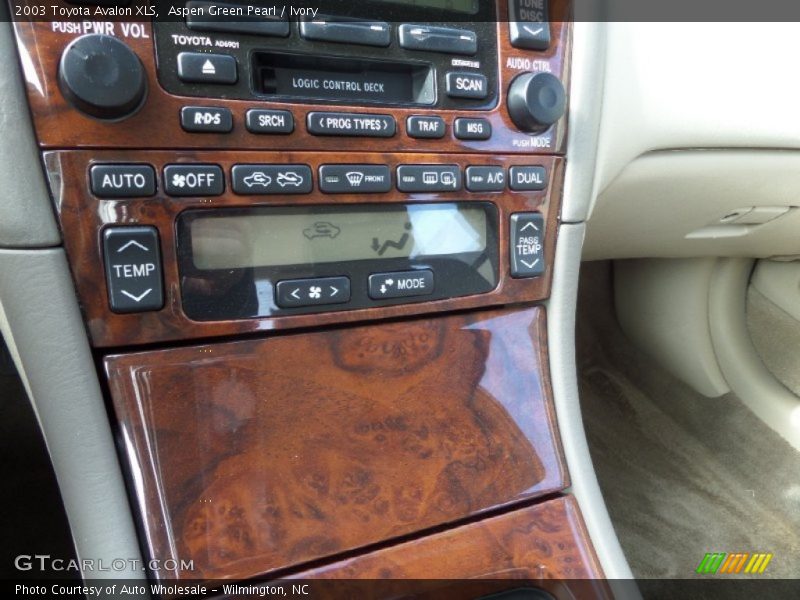 Aspen Green Pearl / Ivory 2003 Toyota Avalon XLS