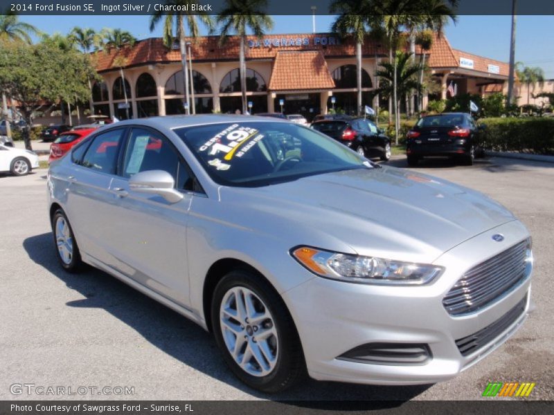 Ingot Silver / Charcoal Black 2014 Ford Fusion SE