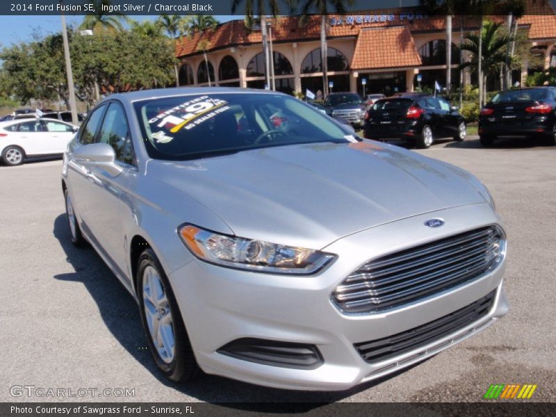 Ingot Silver / Charcoal Black 2014 Ford Fusion SE
