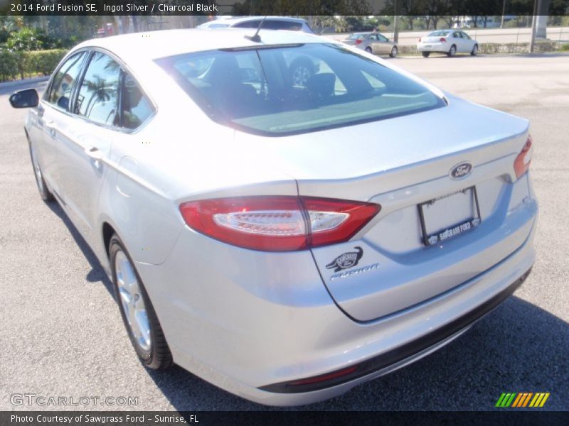 Ingot Silver / Charcoal Black 2014 Ford Fusion SE